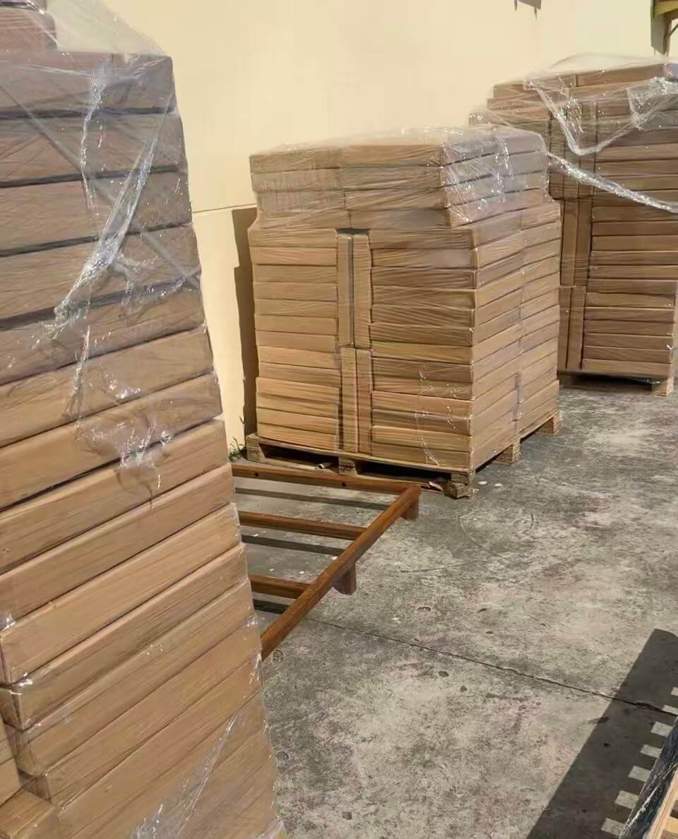 Custom retail packaging and Amazon FNSKU barcode labeling
