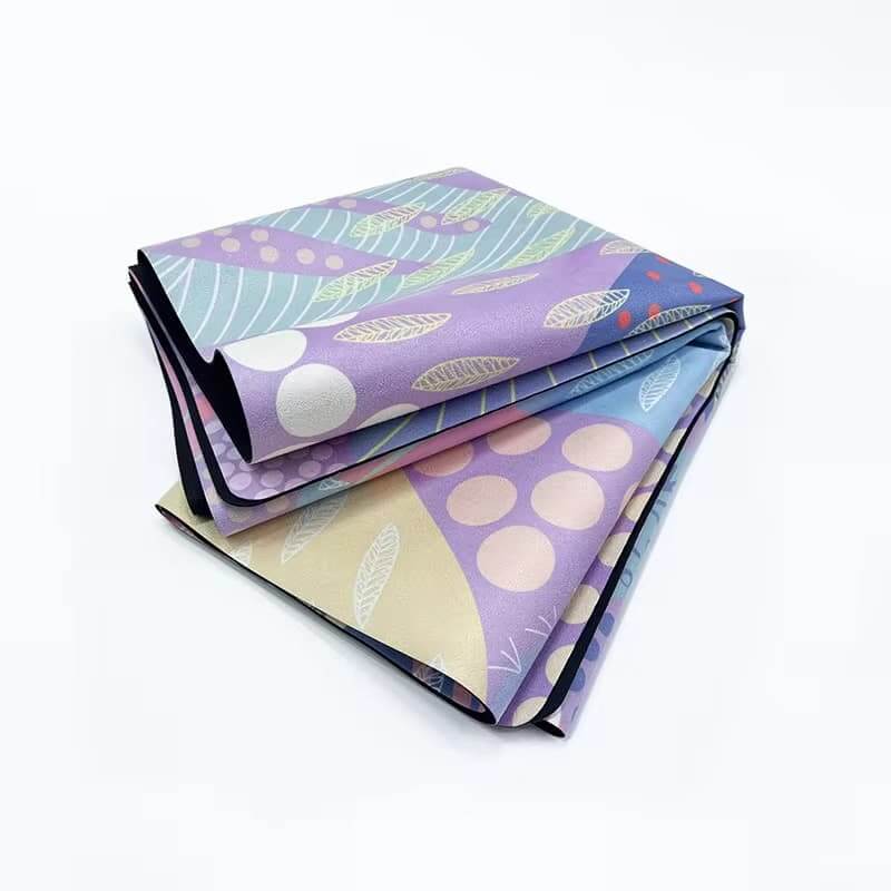 Wholesale 1mm Ultra Thin Foldable Microfiber Travel Yoga Mat Manufacturer